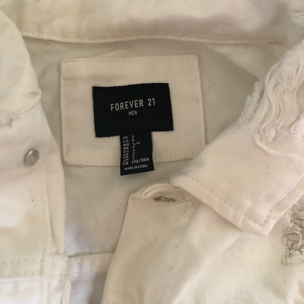 Forever 21 - Picture 2 of 3